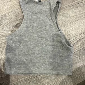 H& M Grey Crop Top